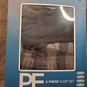 Perry Ellis 2 Piece Fleece Sleep Set